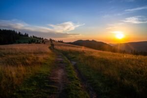 Jak przygotować się na wycieczkę szkolną w góry?